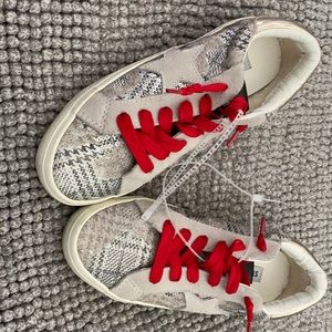 NWOT Steve Madden NY90 Philosophy sneakers
